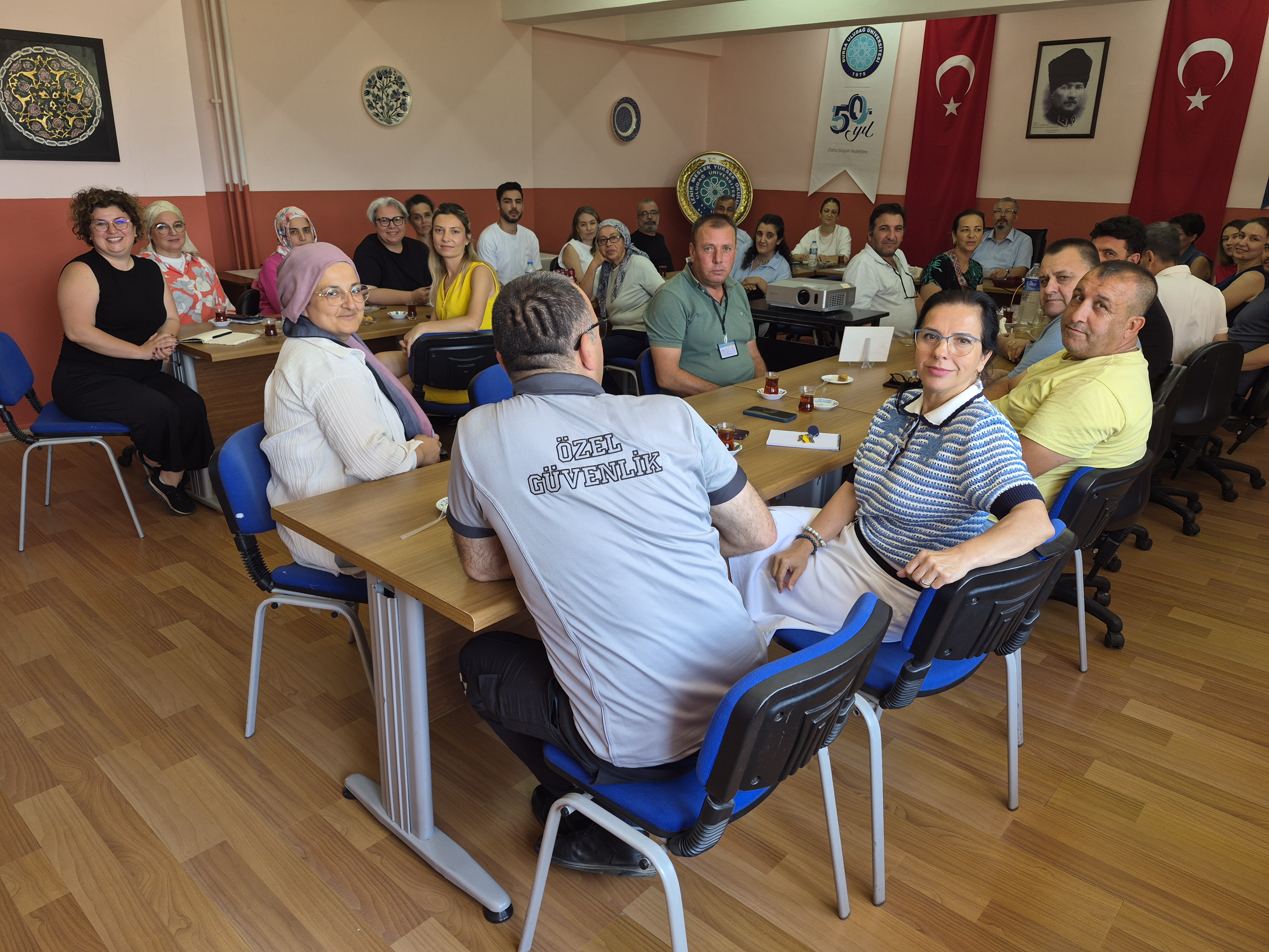 MEZUNİYET SONRASI DEĞERLENDİRME TOPLANTISI YAPILDI
